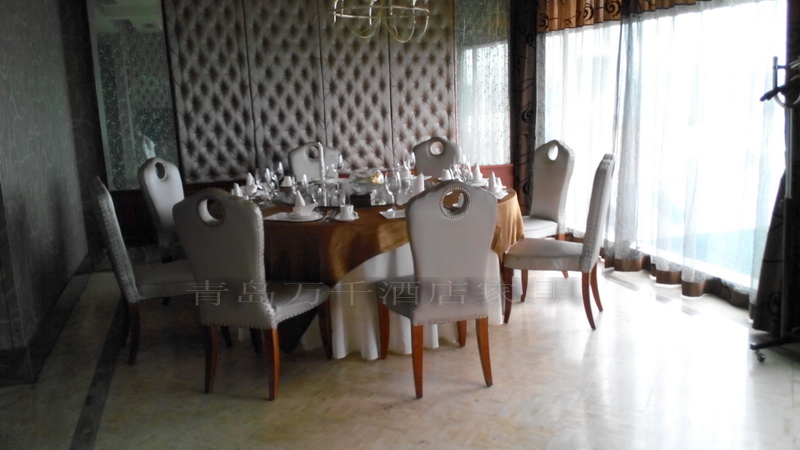 銀海大世界 徐家廚房電動(dòng)桌