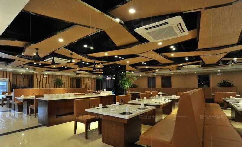  紅與黑全國連鎖加盟店